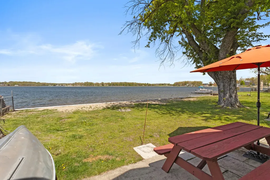 11334 E Shore Drive Barry Township MI 49046