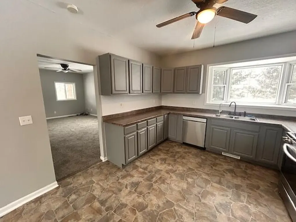 275 Battle Creek Street Emmett Charter Township MI 49033