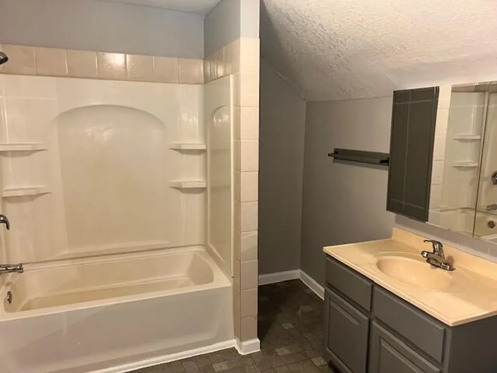 275 Battle Creek Street Emmett Charter Township MI 49033
