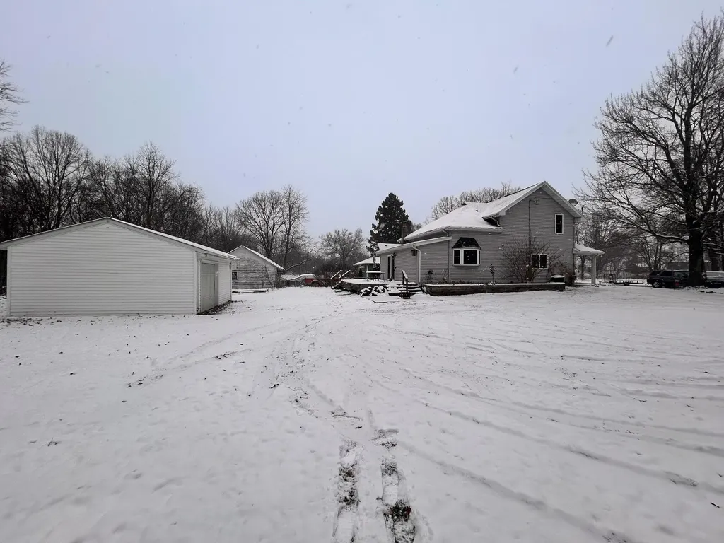 275 Battle Creek Street Emmett Charter Township MI 49033