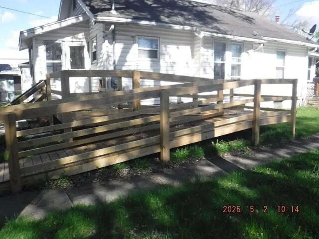 2726 E Main Street Kalamazoo Charter Township MI 49048