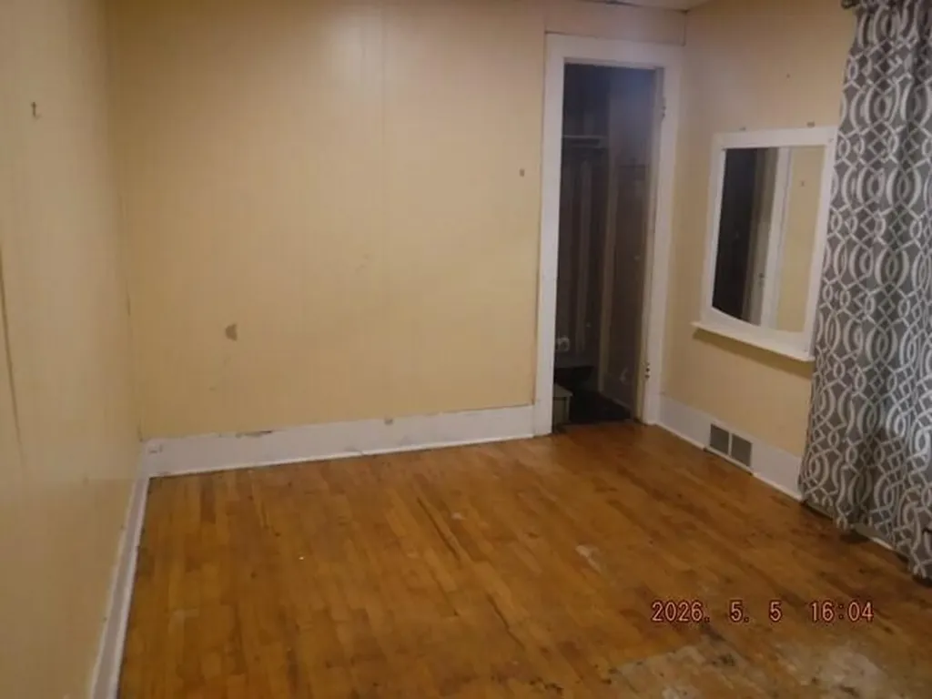 2726 E Main Street Kalamazoo Charter Township MI 49048
