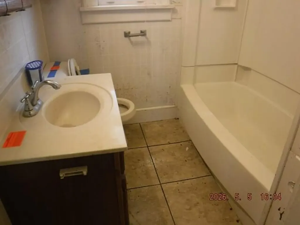 2726 E Main Street Kalamazoo Charter Township MI 49048
