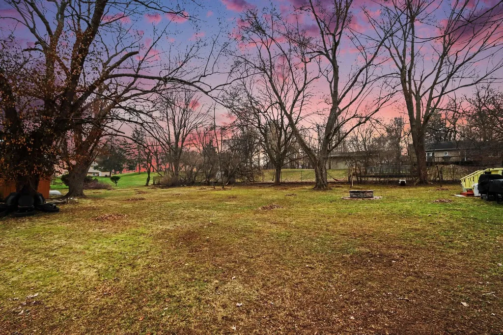 3104 Courtlandt Avenue Kalamazoo City MI 49004