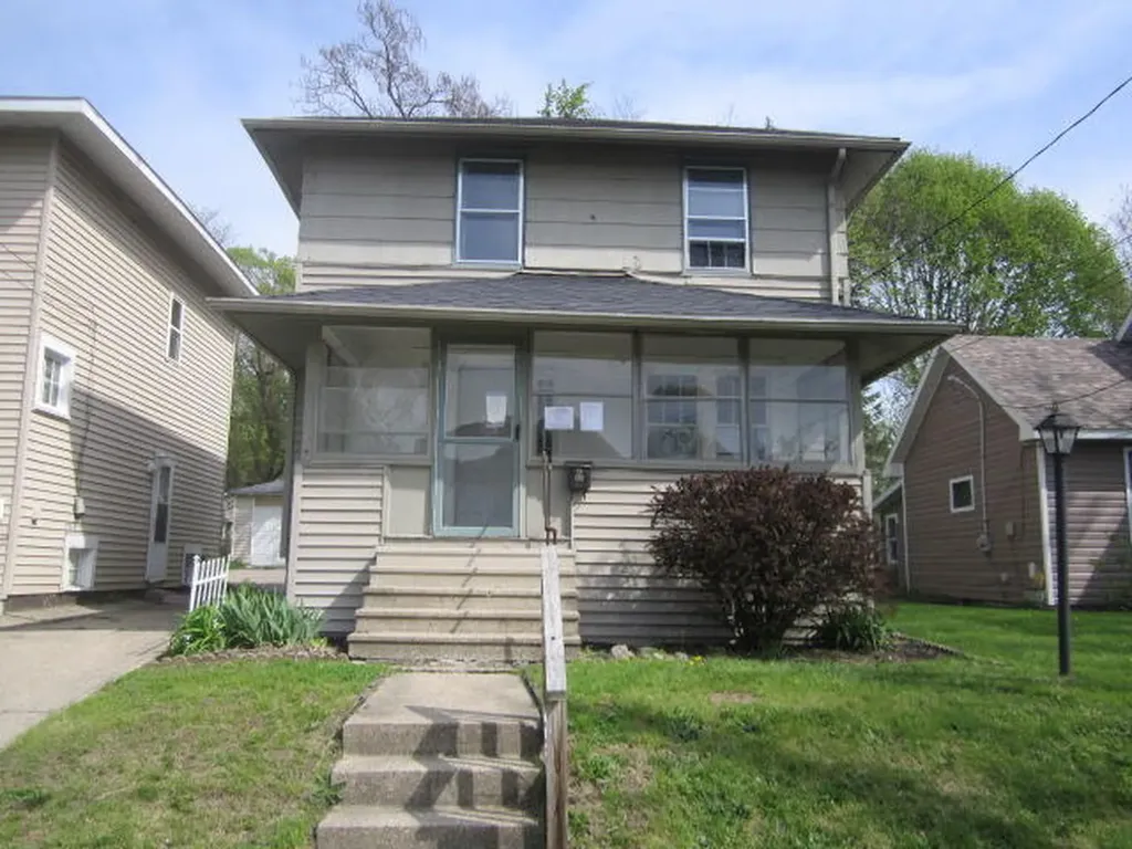 21 Bryant Street Battle Creek City MI 49017