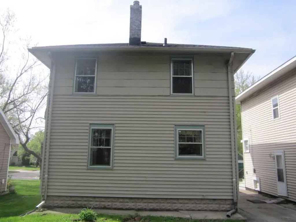 21 Bryant Street Battle Creek City MI 49017