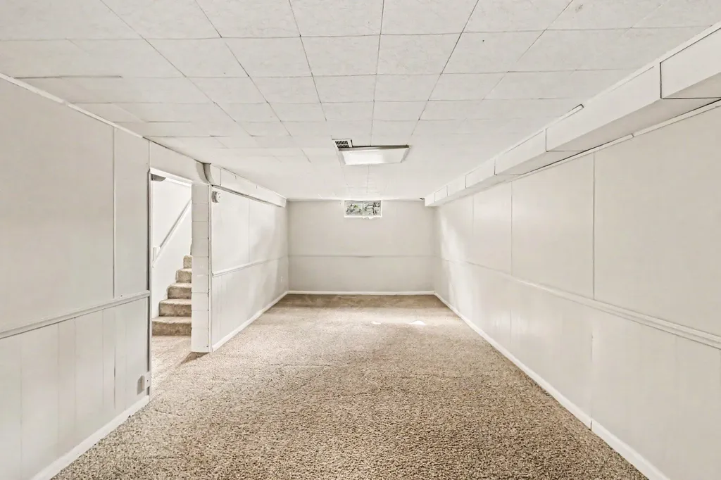 1915 Cooper Avenue Lansing City MI 48910