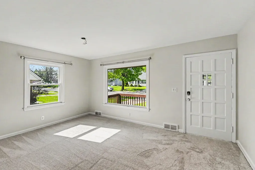 1915 Cooper Avenue Lansing City MI 48910