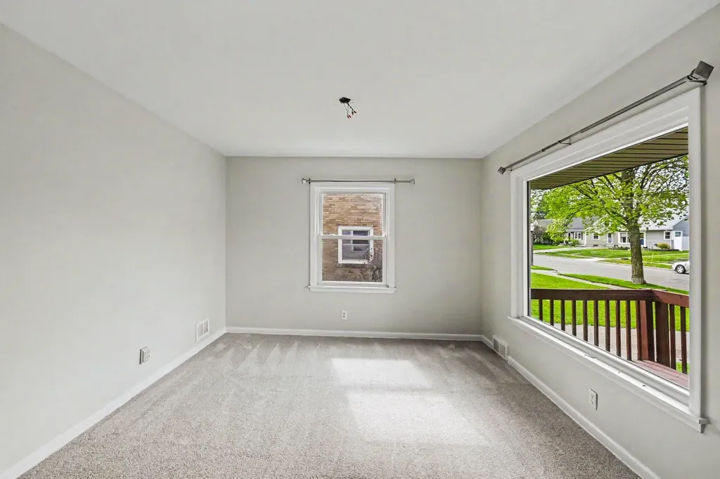 1915 Cooper Avenue Lansing City MI 48910