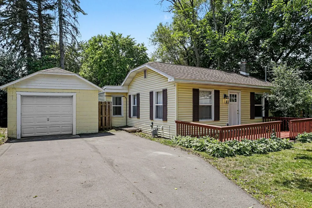 250 Lindsay Street Battle Creek City MI 49017