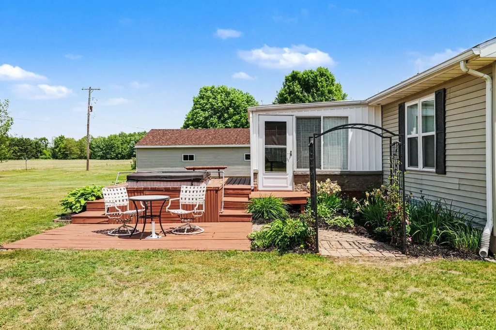 20221 Partello Road Marengo Township MI 49068