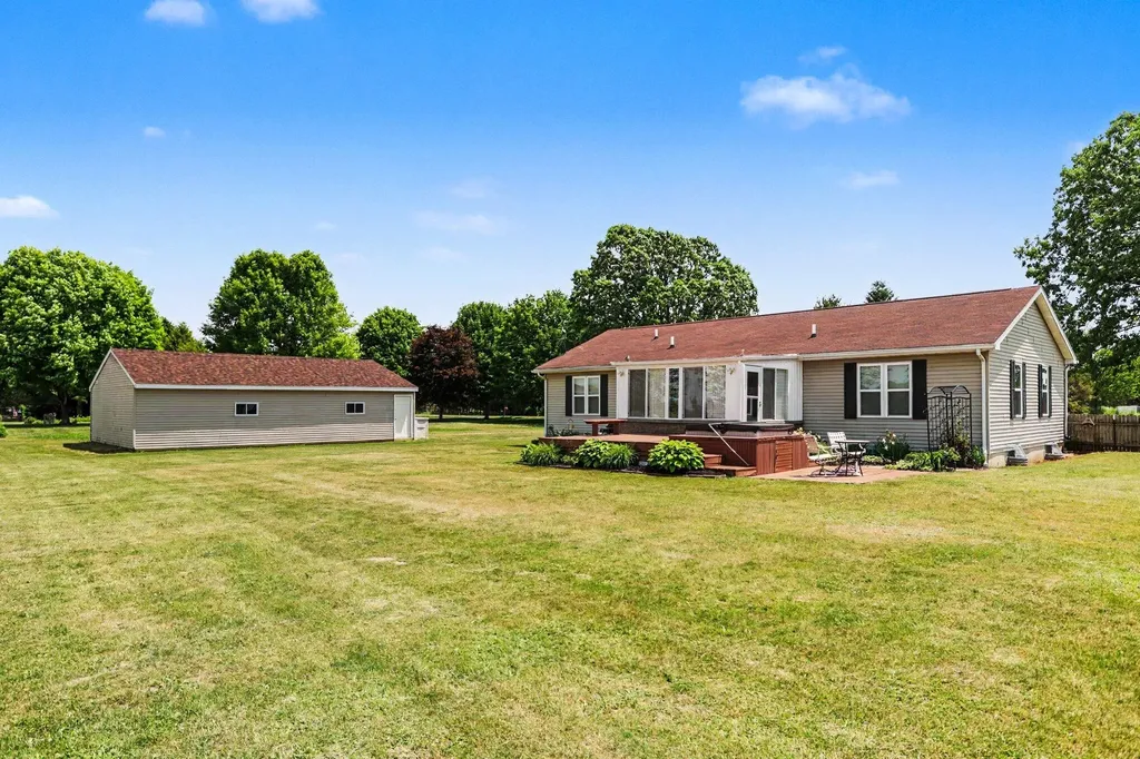 20221 Partello Road Marengo Township MI 49068