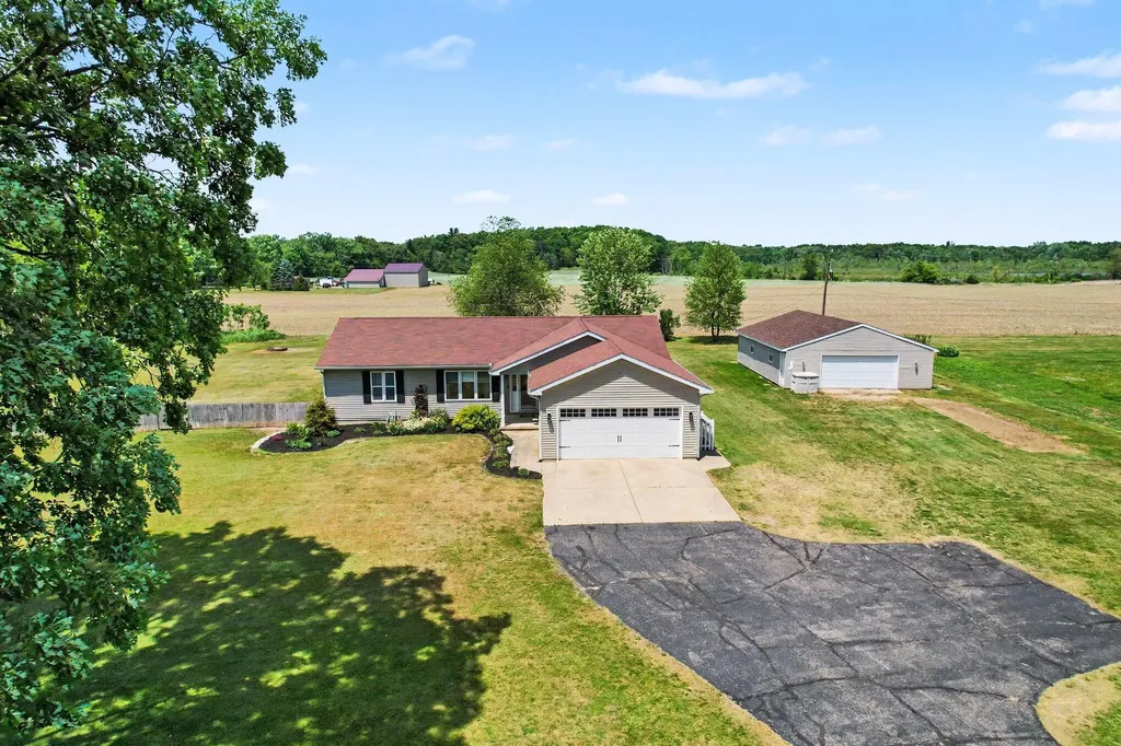 20221 Partello Road Marengo Township MI 49068