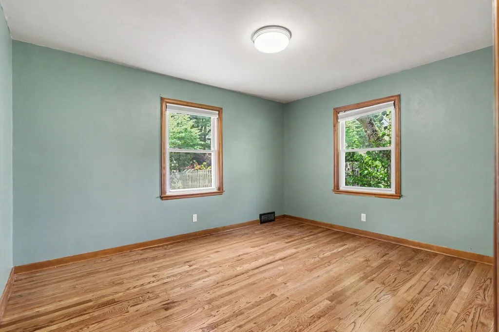521 North Drive W Marshall City MI 49068
