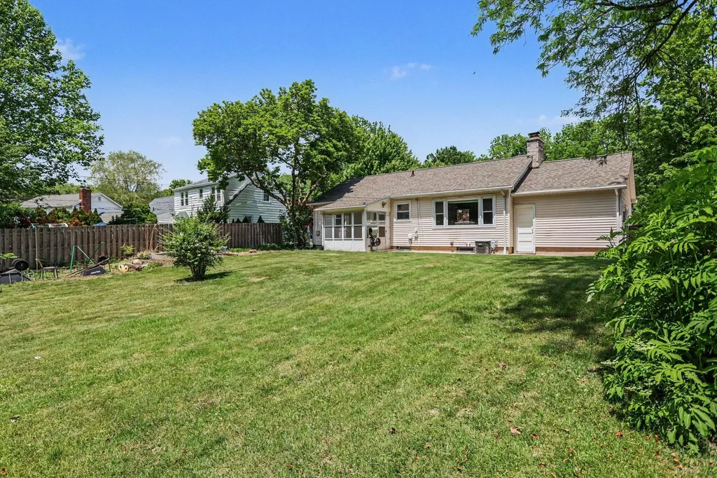 521 North Drive W Marshall City MI 49068