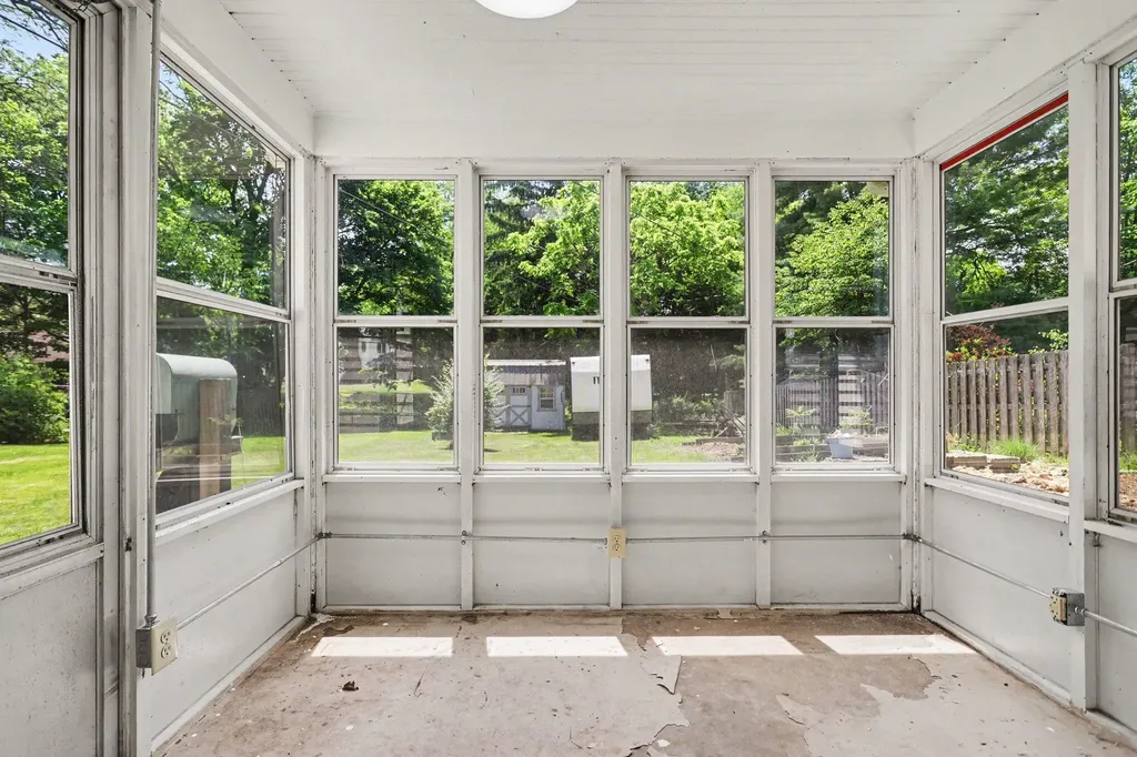 521 North Drive W Marshall City MI 49068