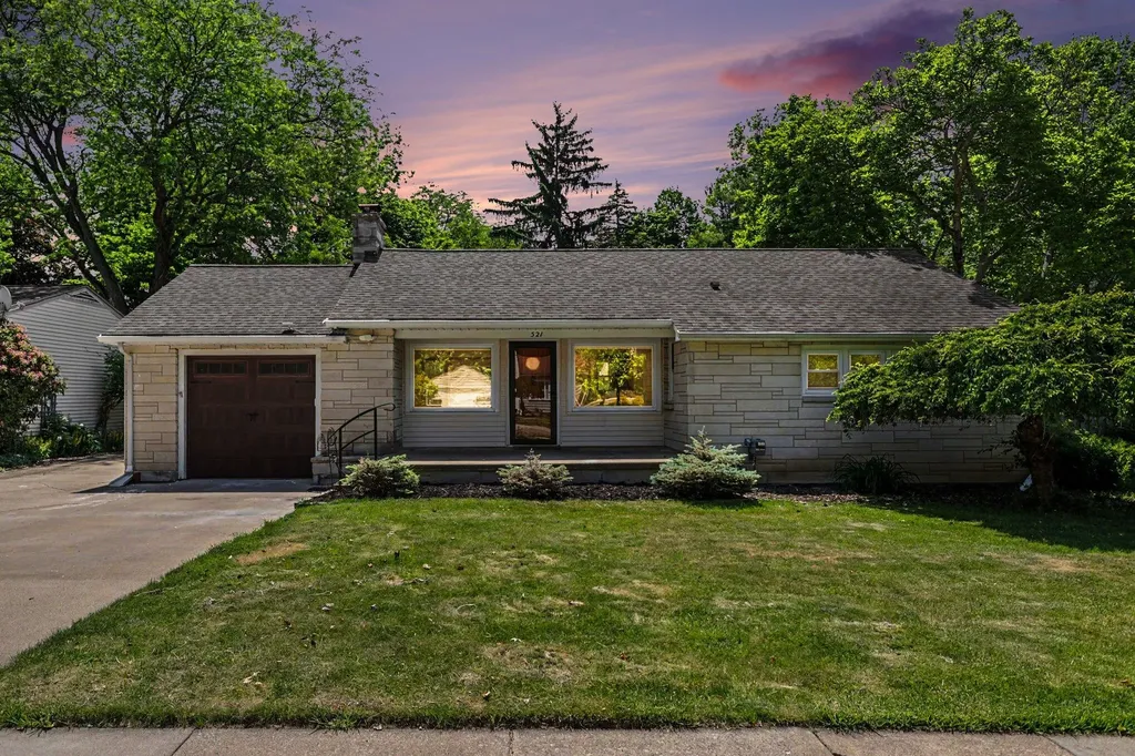 521 North Drive W Marshall City MI 49068