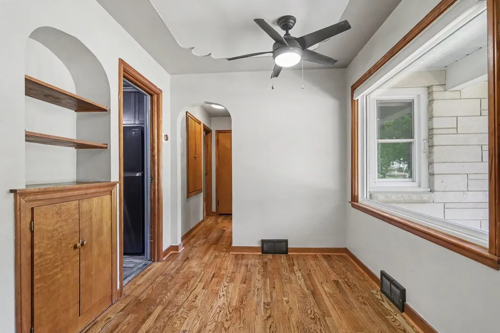 521 North Drive W Marshall City MI 49068