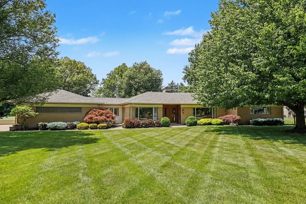 757 N Kalamazoo Avenue Marshall Township MI 49068