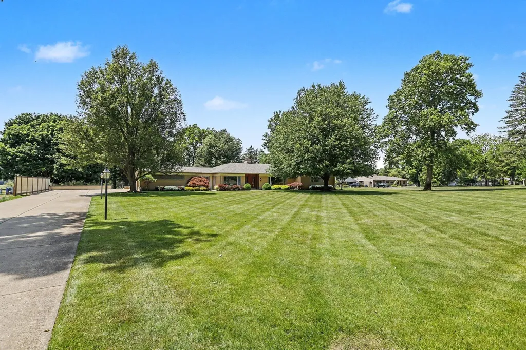 757 N Kalamazoo Avenue Marshall Township MI 49068