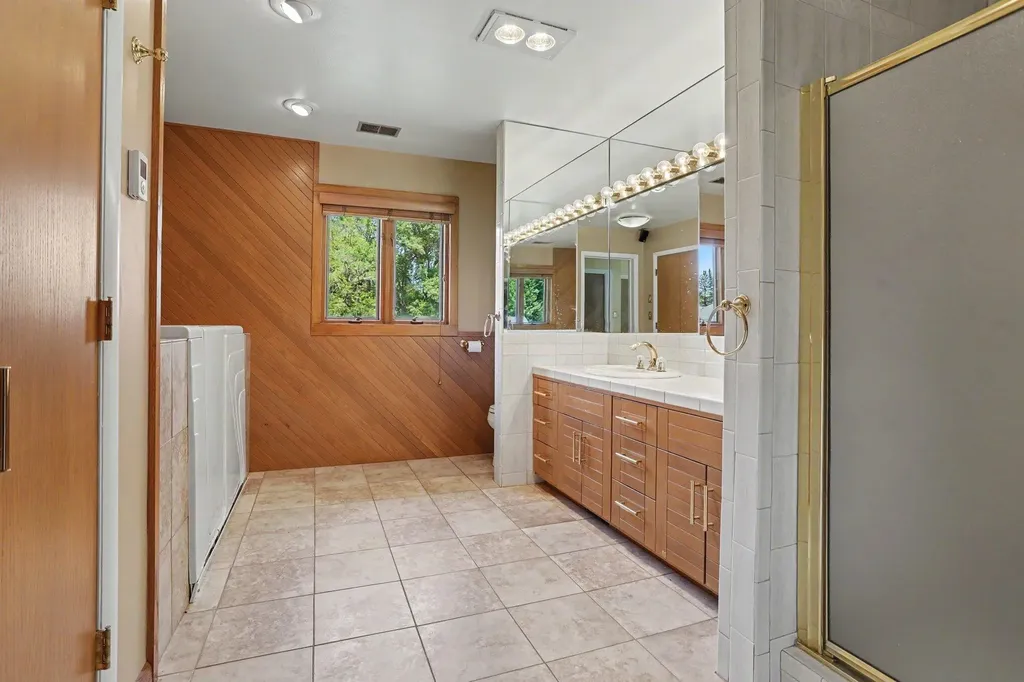 757 N Kalamazoo Avenue Marshall Township MI 49068