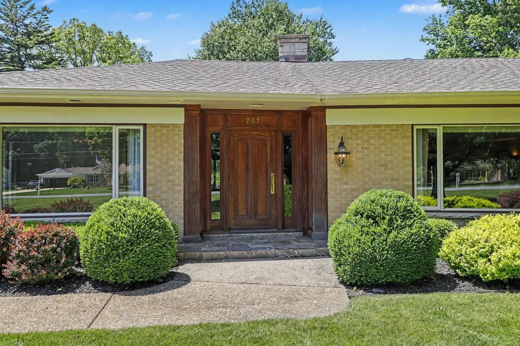 757 N Kalamazoo Avenue Marshall Township MI 49068
