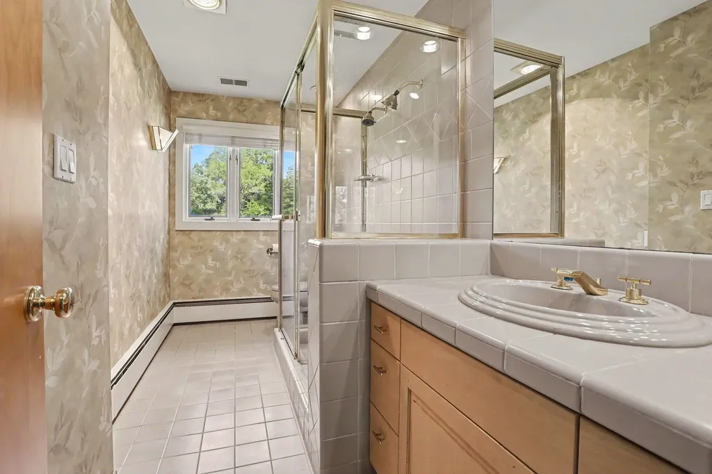 757 N Kalamazoo Avenue Marshall Township MI 49068