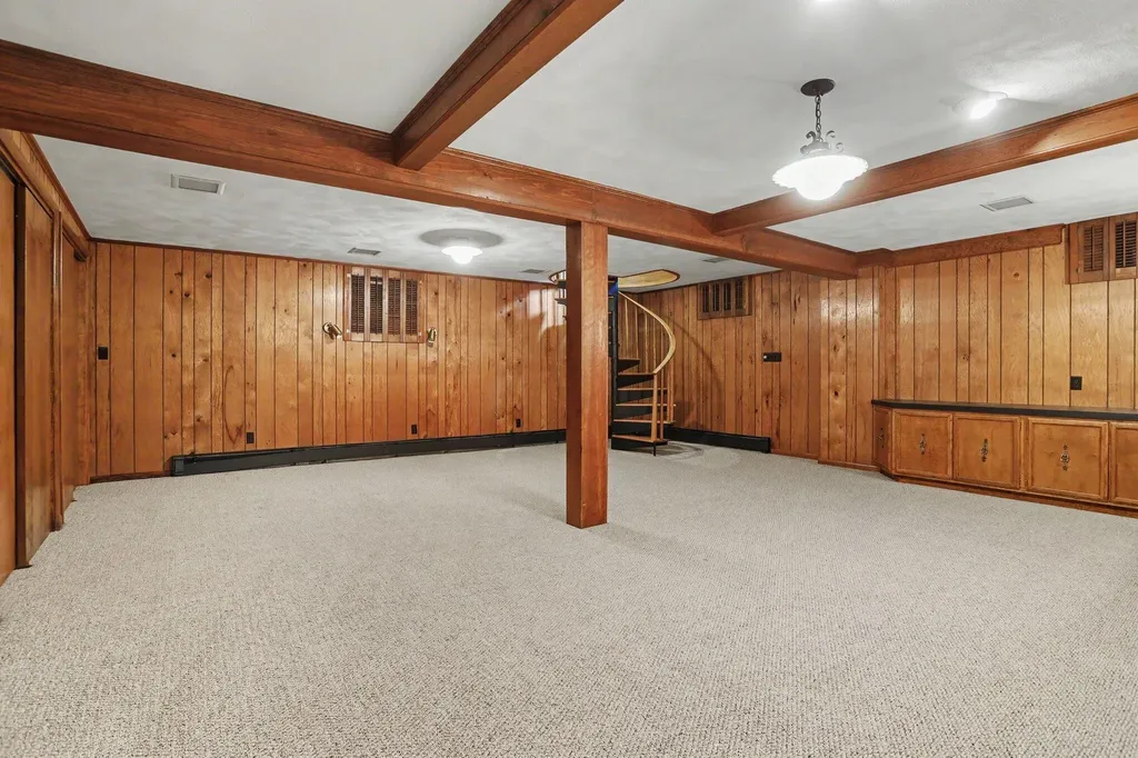 757 N Kalamazoo Avenue Marshall Township MI 49068
