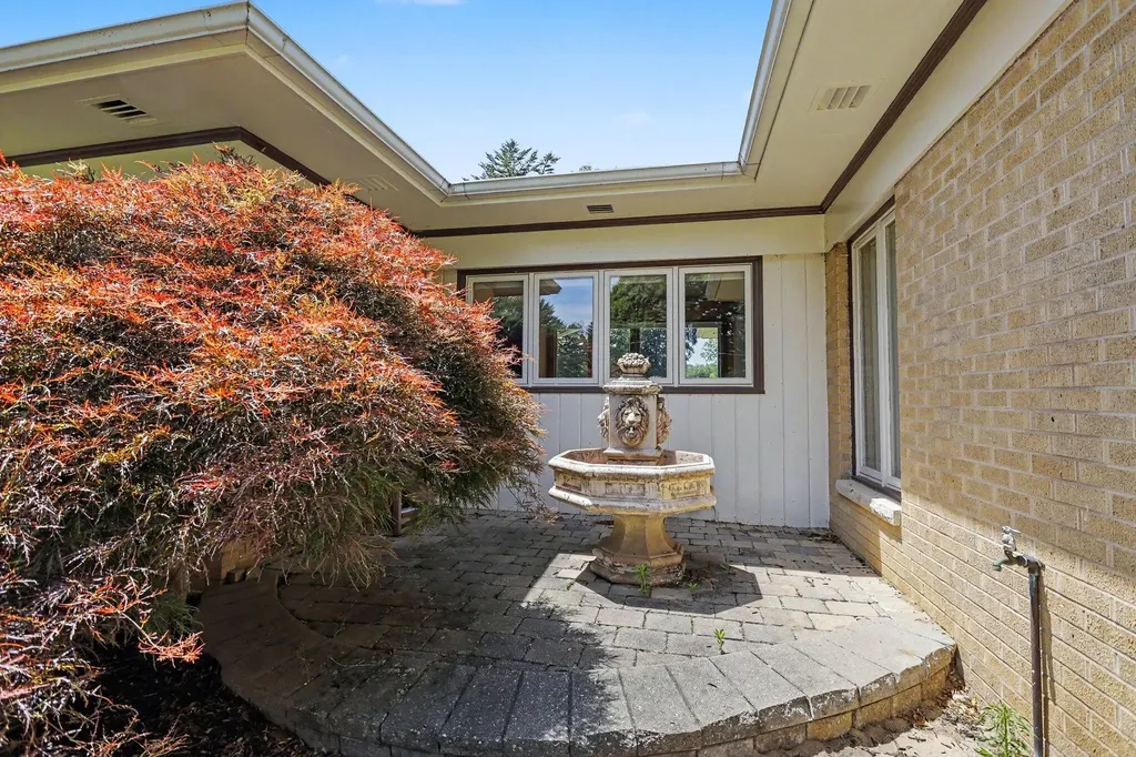 757 N Kalamazoo Avenue Marshall Township MI 49068