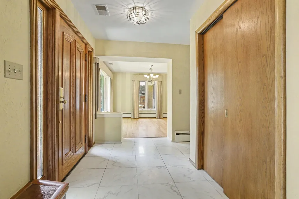 757 N Kalamazoo Avenue Marshall Township MI 49068