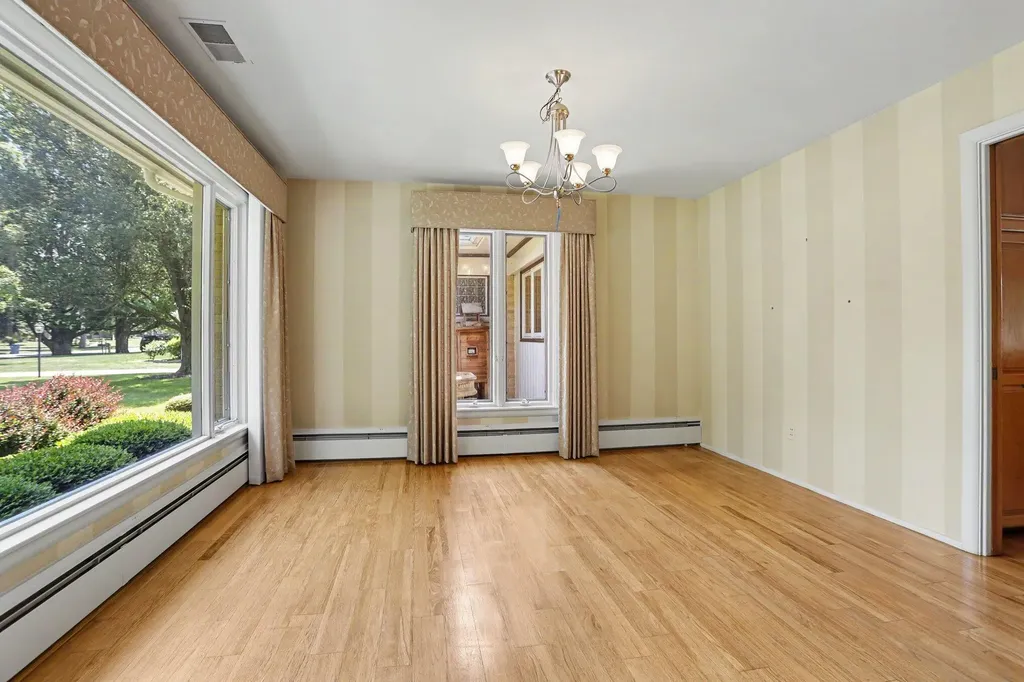 757 N Kalamazoo Avenue Marshall Township MI 49068