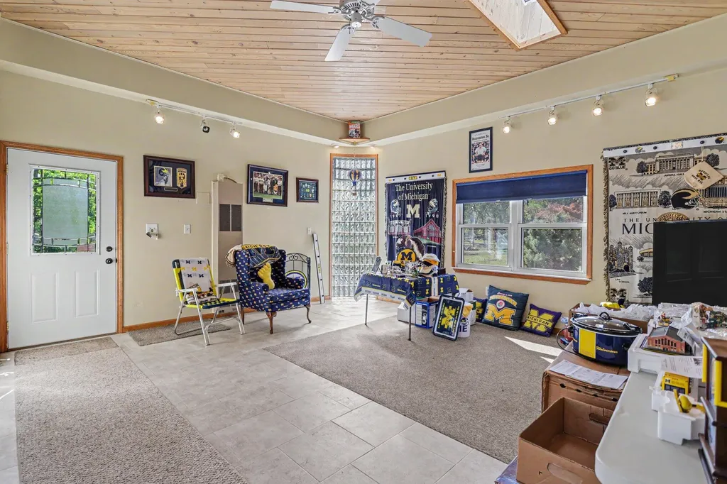 20759 Carpenter Drive Bedford Charter Township MI 49017