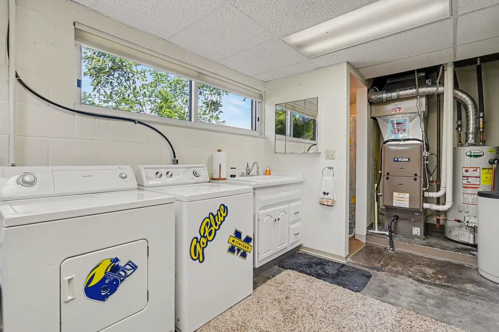 20759 Carpenter Drive Bedford Charter Township MI 49017