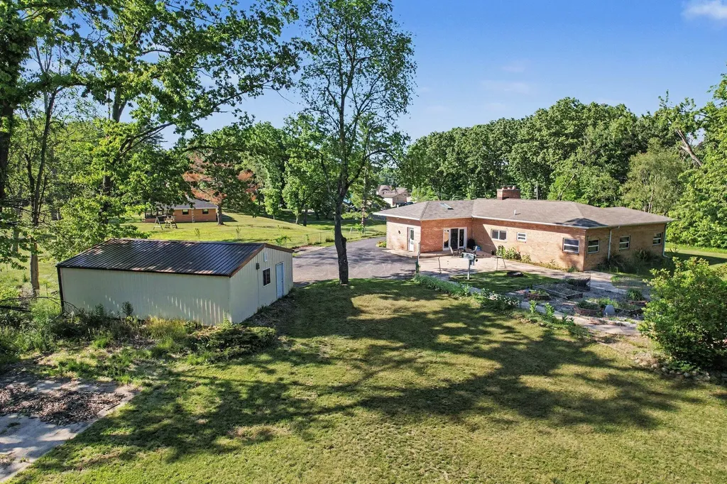 20759 Carpenter Drive Bedford Charter Township MI 49017