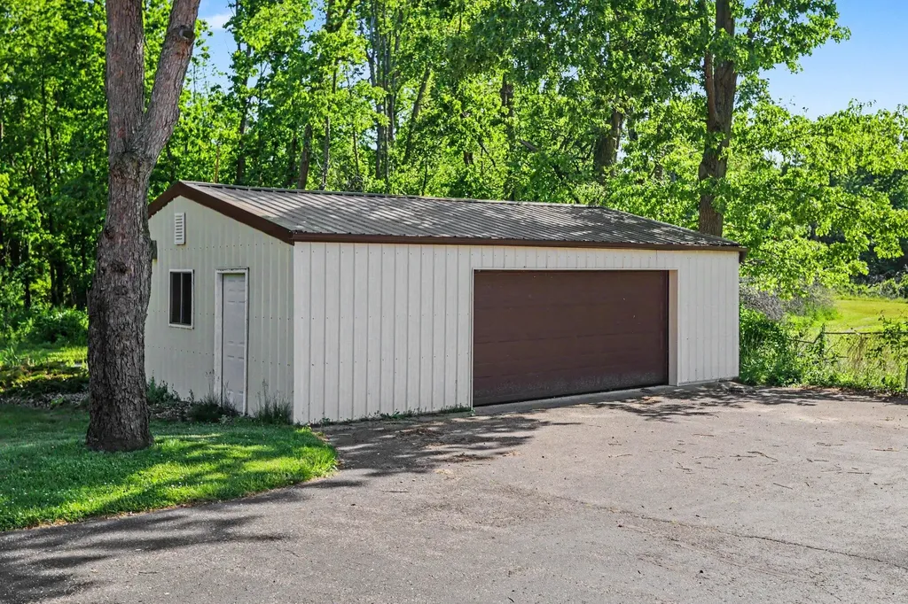 20759 Carpenter Drive Bedford Charter Township MI 49017