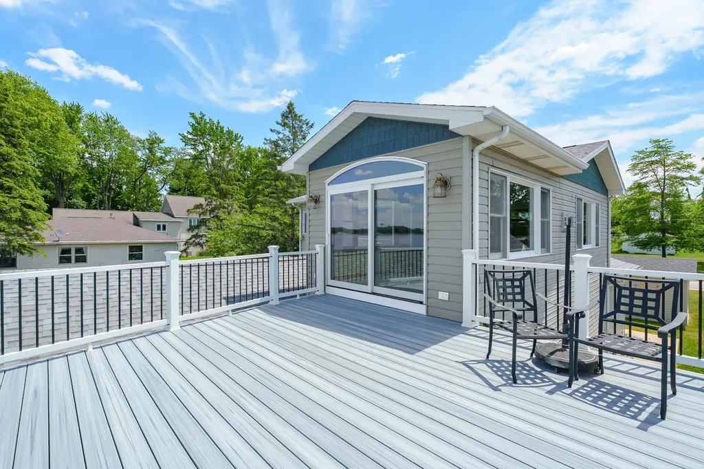 7118 Shoreline Drive Prairieville Township MI 49046