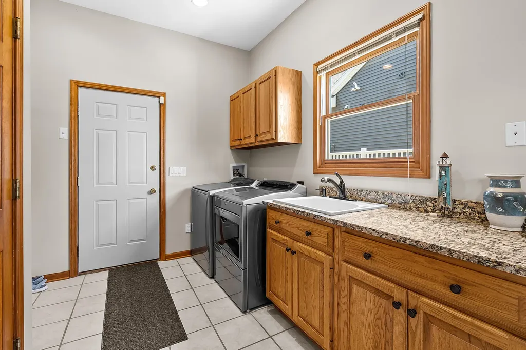 7118 Shoreline Drive Prairieville Township MI 49046