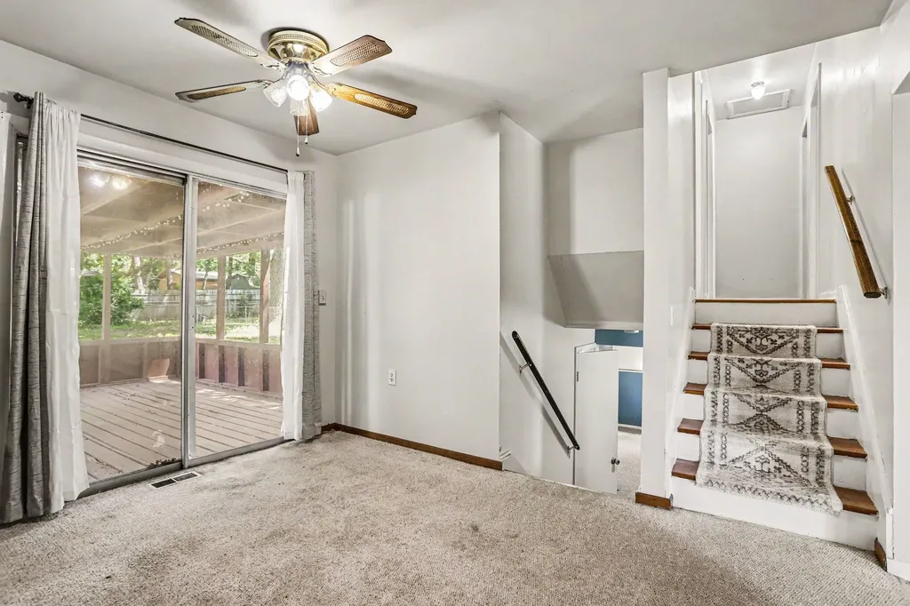 16 Oak Grove Road Springfield City MI 49037