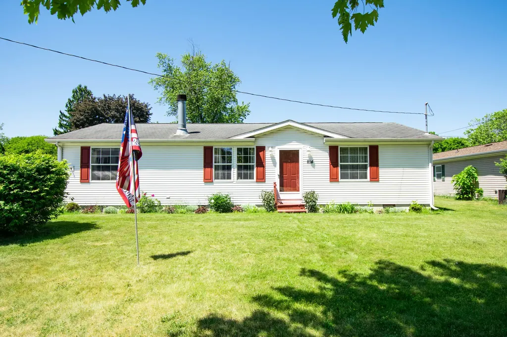 814 Seymour Avenue Jackson City MI 49202