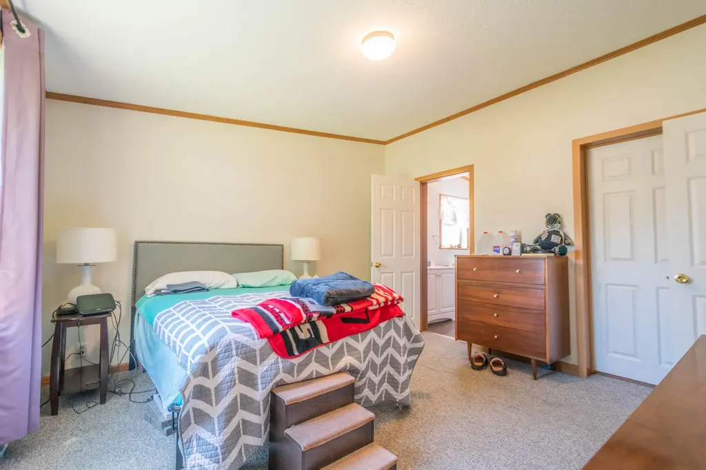 814 Seymour Avenue Jackson City MI 49202