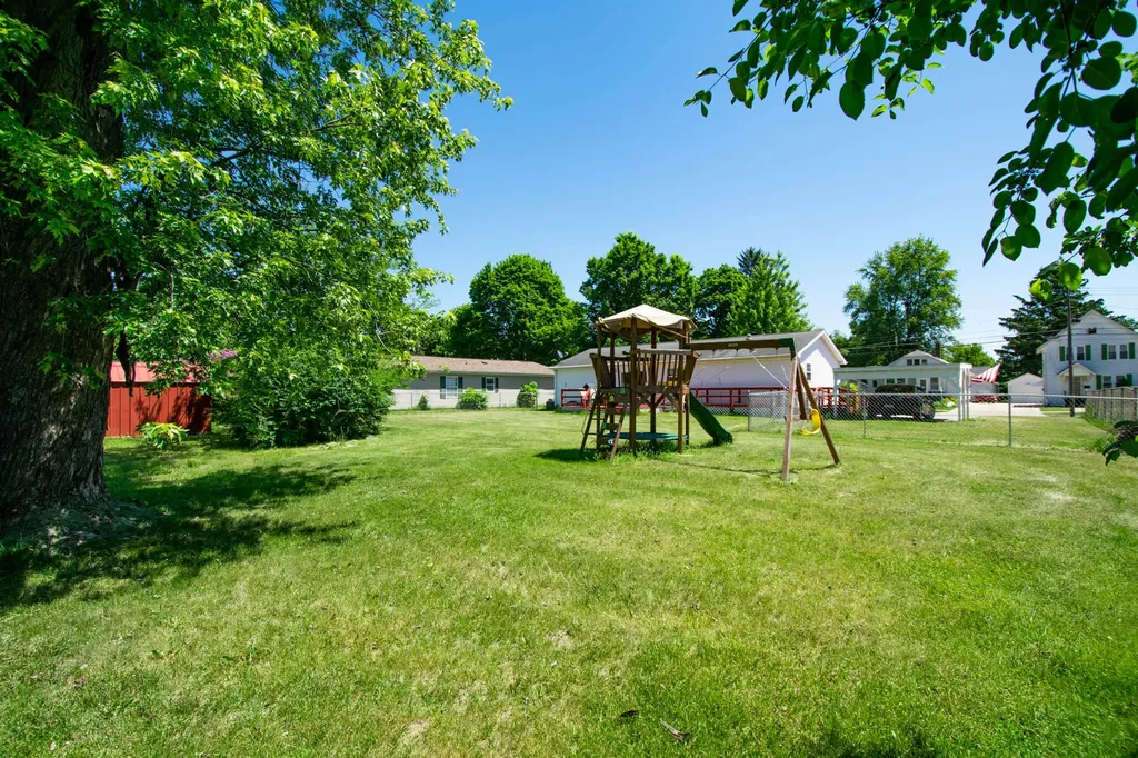 814 Seymour Avenue Jackson City MI 49202