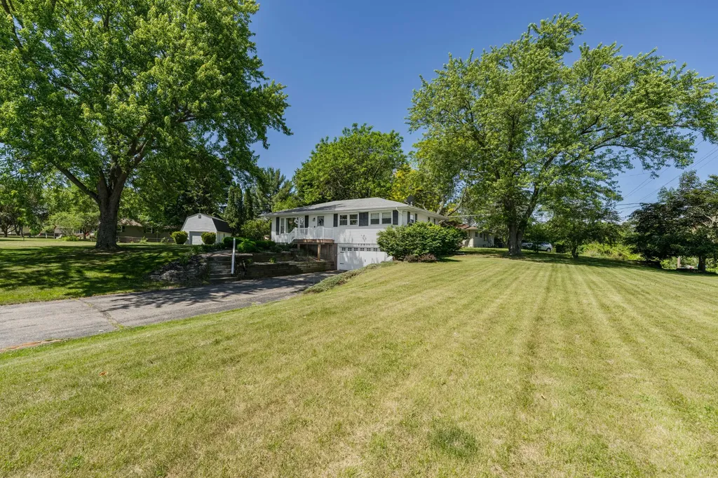 12611 15 1/2 Mile Road Marshall Township MI 49068