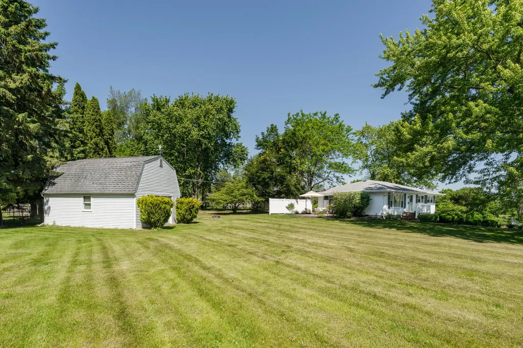 12611 15 1/2 Mile Road Marshall Township MI 49068