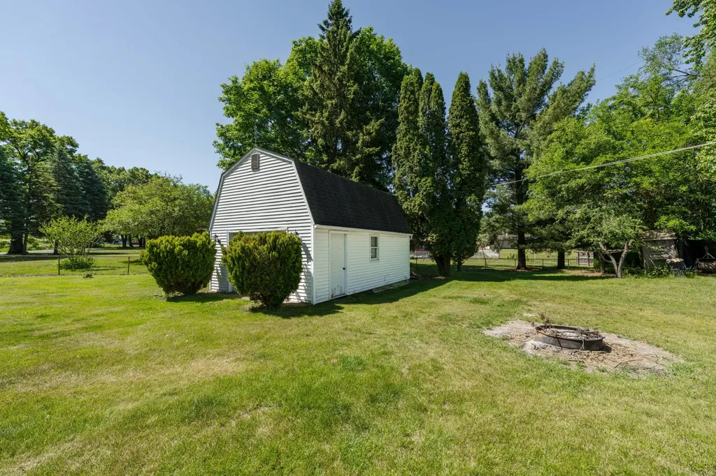 12611 15 1/2 Mile Road Marshall Township MI 49068