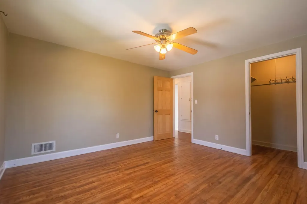 447 W Territorial Road W Battle Creek City MI 49015