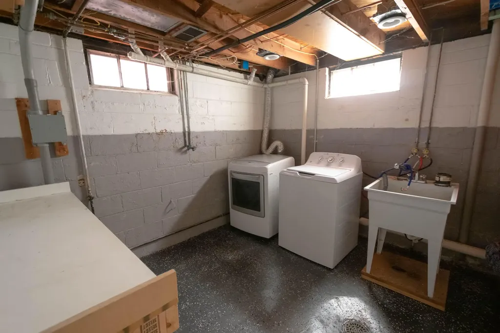 447 W Territorial Road W Battle Creek City MI 49015
