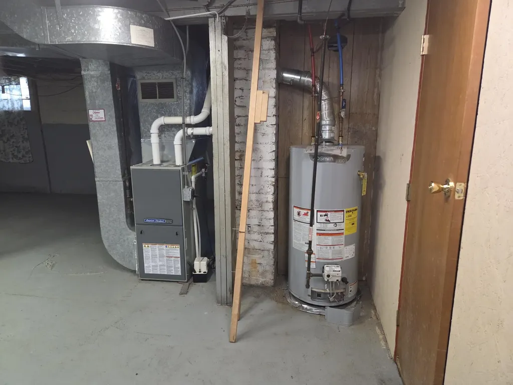 49 W Kingman Avenue Battle Creek City MI 49014