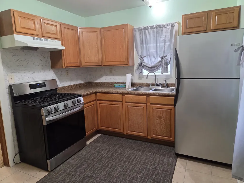 49 W Kingman Avenue Battle Creek City MI 49014