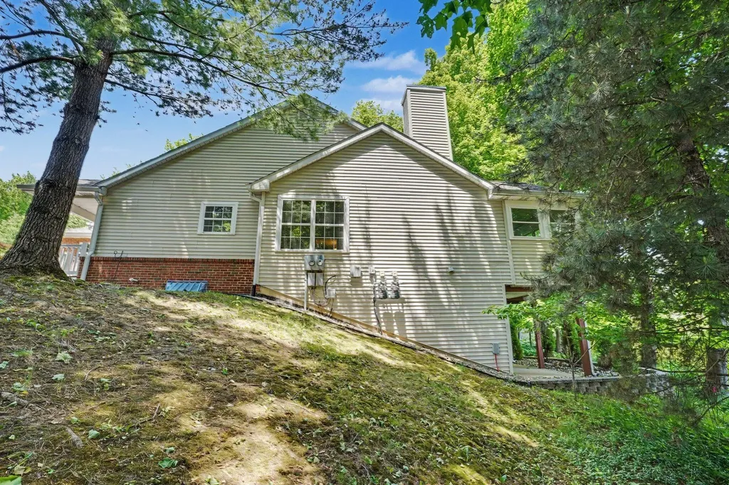 128 Chauncey Court Marshall City MI 49068