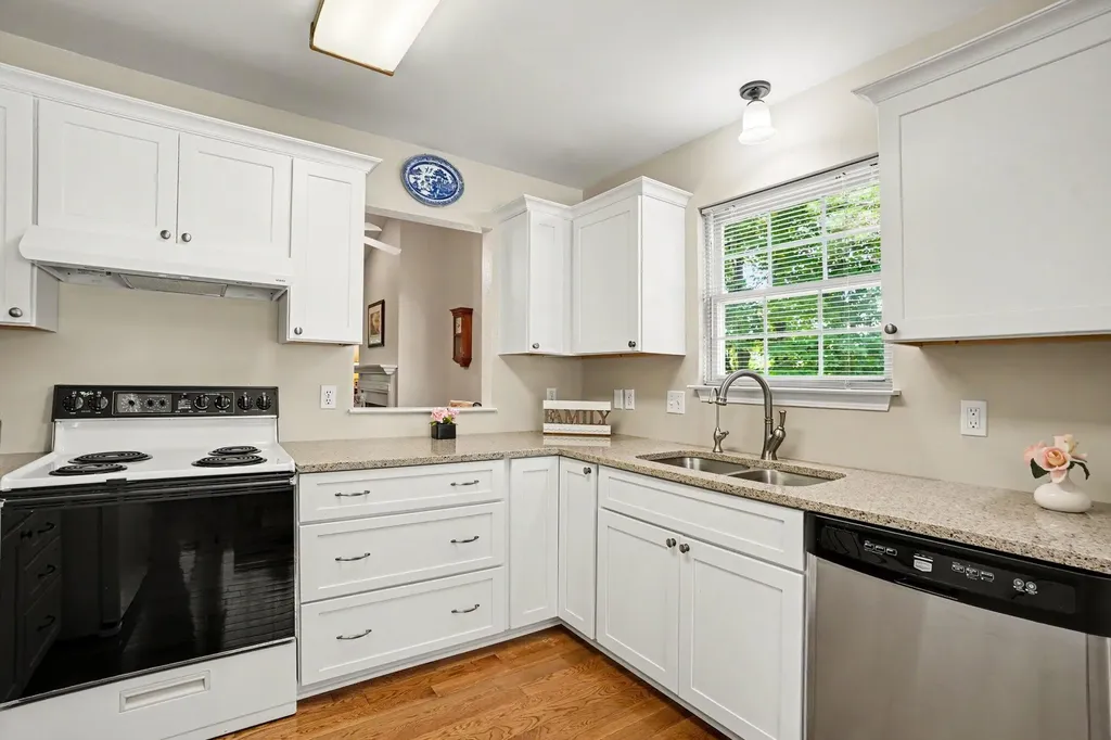 128 Chauncey Court Marshall City MI 49068